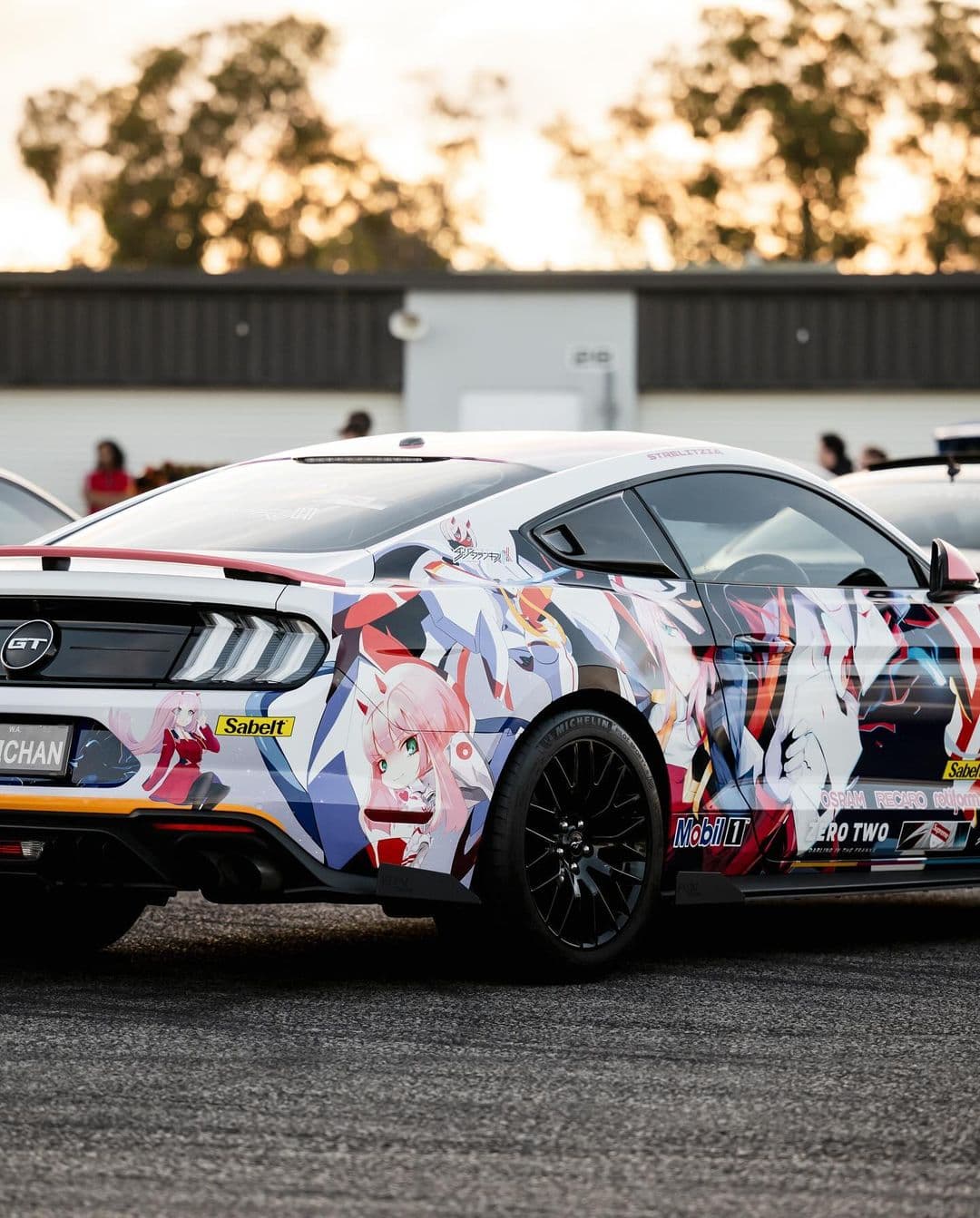 Kosten Motorrad folieren – Auch Biker lieben Anime