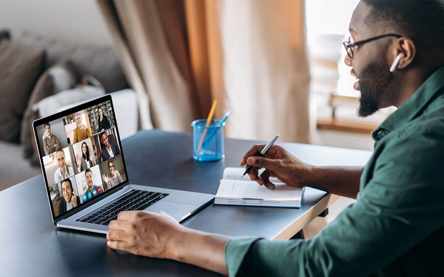 Innere Zufriedenheit schaffen durch Online Coaching