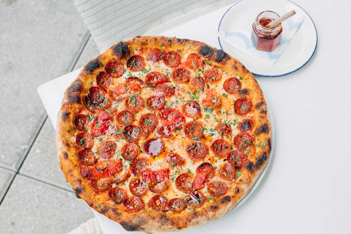 Lernen von Meistern: Die Geburtsstunde von Pizzanap